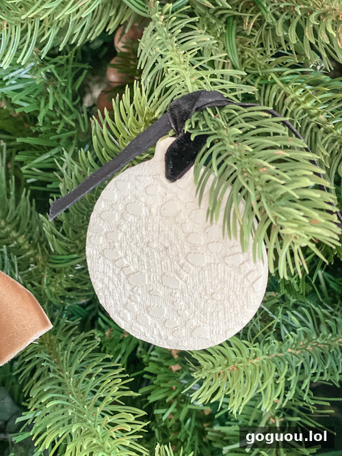 Handmade DIY lace Christmas decorations crafted from air-dry clay, lace, and basic supplies. Simple, stylish, and customizable festive accents for your tree.